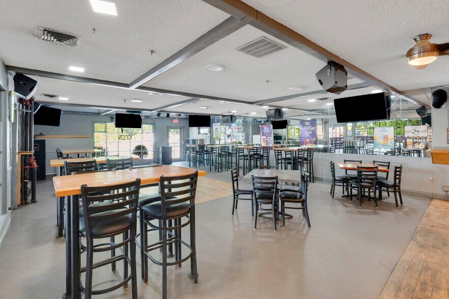 More Photos Of 287 N Elm St, Westfield Restaurant For Sale