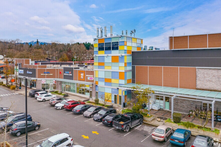 More Photos Of 845 Marine Dr, North Vancouver General Retail For Sale