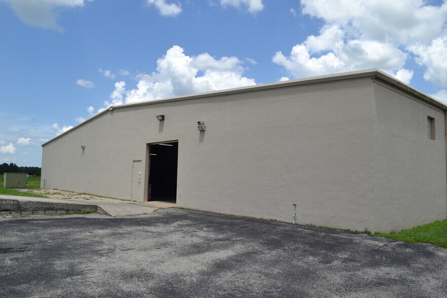 More Photos Of 1401 US Highway 17 N, Fort Meade Freestanding For Sale