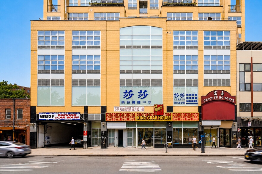 More Photos Of 13511 40th Rd, Flushing Apartments For Sale