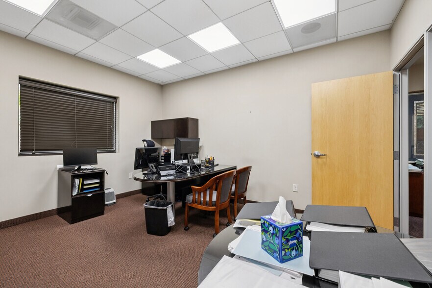 More Photos Of 550 Price Ave, Redwood City Office For Sale