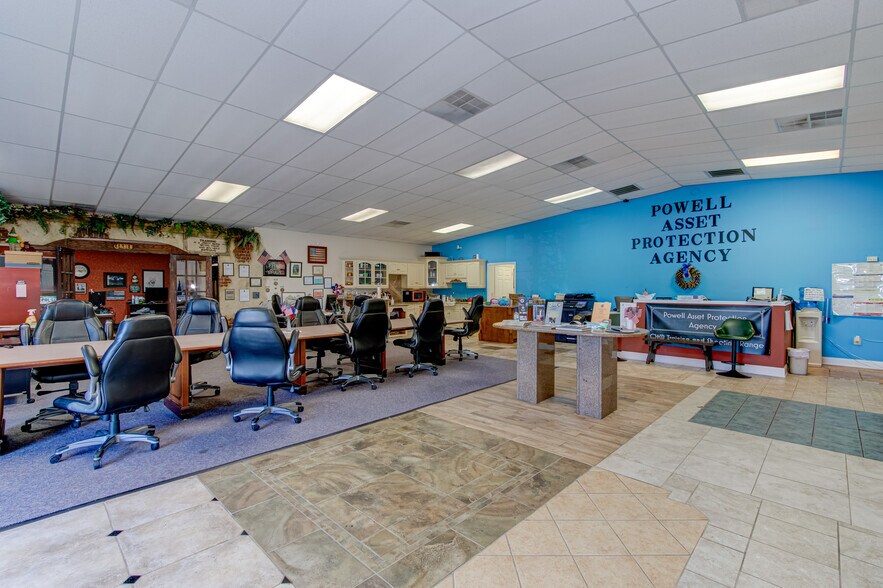 More Photos Of 1982 Jefferson Davis Hwy, Graniteville Showroom For Sale
