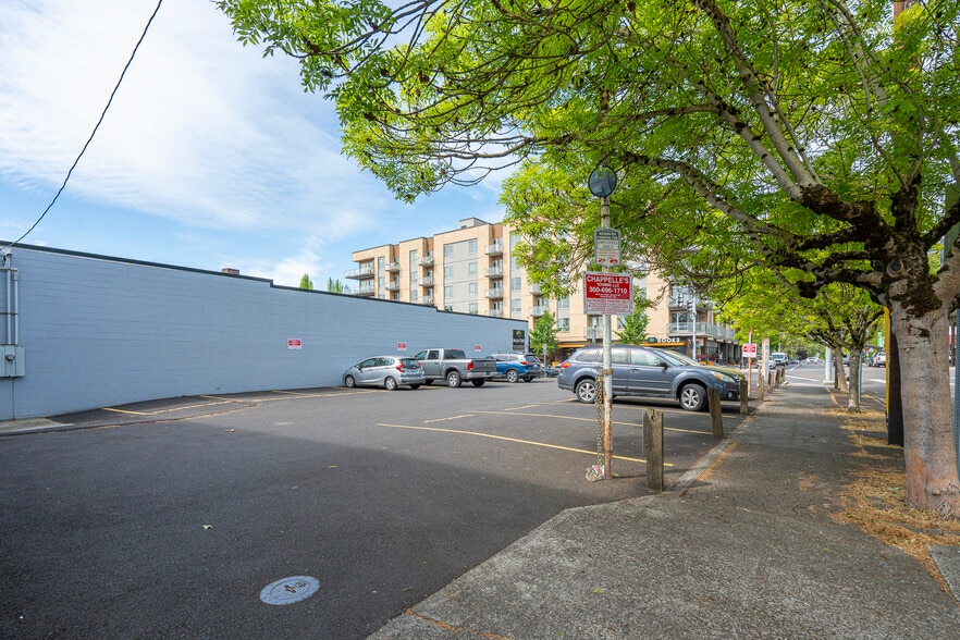 More Photos Of 1714 Broadway St, Vancouver Auto Repair For Sale