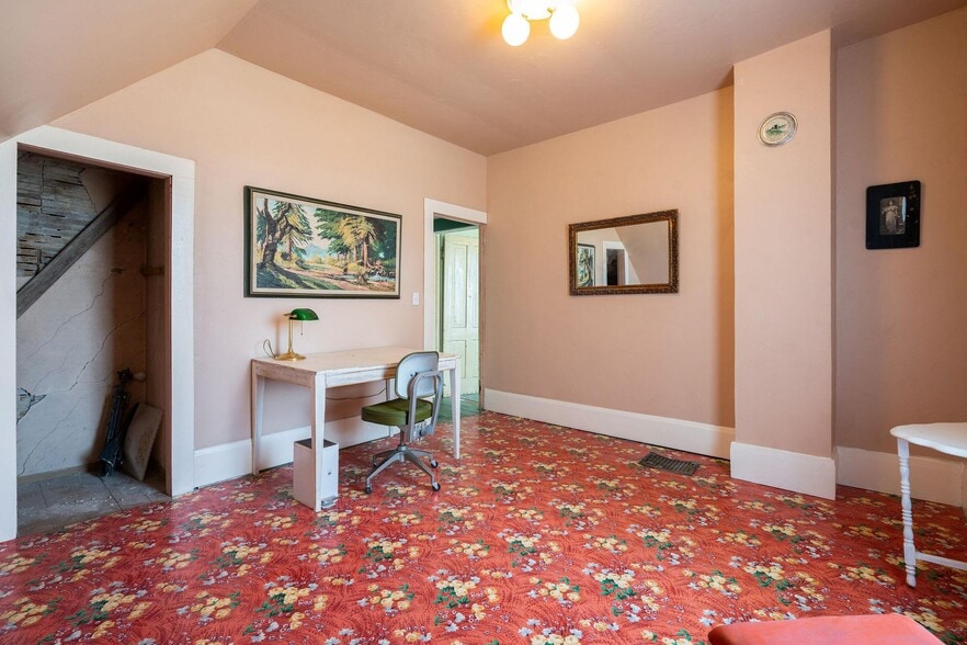 More Photos Of 203 5th Ave W, Kalispell Freestanding For Sale