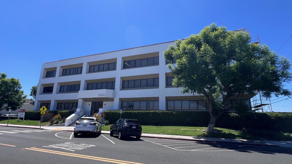 Primary Photo Of 10861 Cherry St, Los Alamitos Medical For Lease