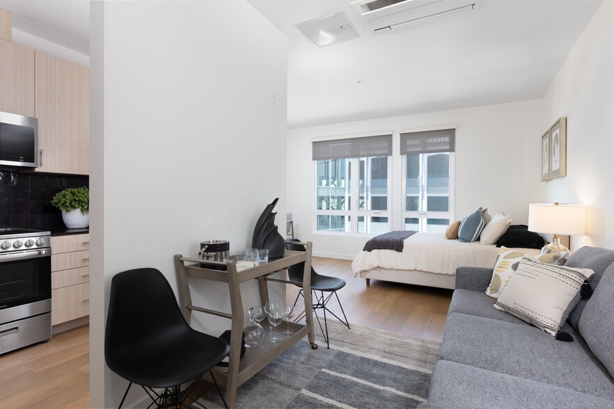 More Photos Of 126 N Rollins Rd, Millbrae Apartments For Lease