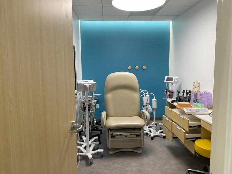 More Photos Of 28 N Almaden Ave, San Jose Apartments For Lease