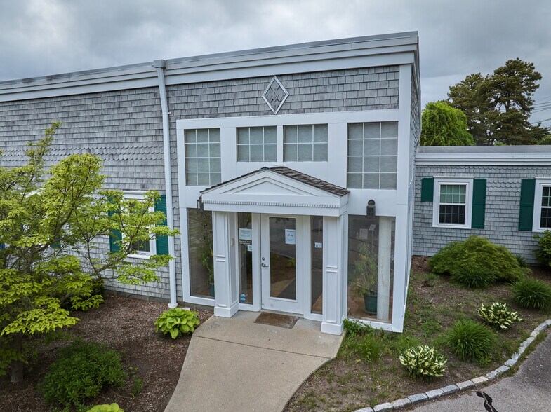 More Photos Of 8 Lone Tree Rd, Dennis Port Warehouse For Sale