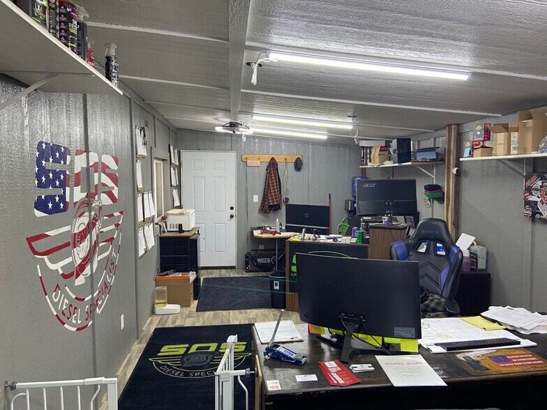 More Photos Of 11 Arbor Ln, Moyie Springs Service For Sale