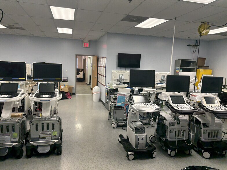 More Photos Of 920 Hemsath Rd, Saint Charles Warehouse For Sale