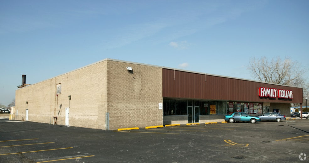 More Photos Of 3704 Sheffield Ave, Hammond Storefront For Sale