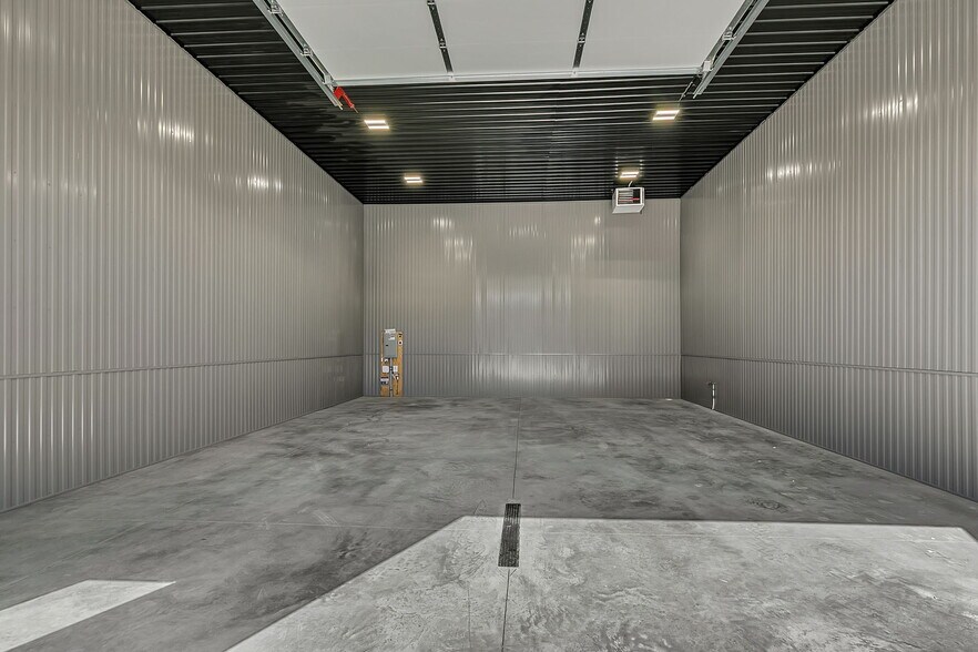 More Photos Of 7041 Kagan NE ave, Otsego Industrial For Sale