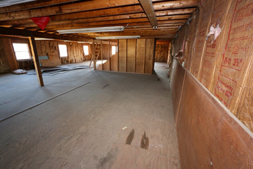 More Photos Of 657 Red Lion Rd, Huntingdon Valley Office Residential For Sale