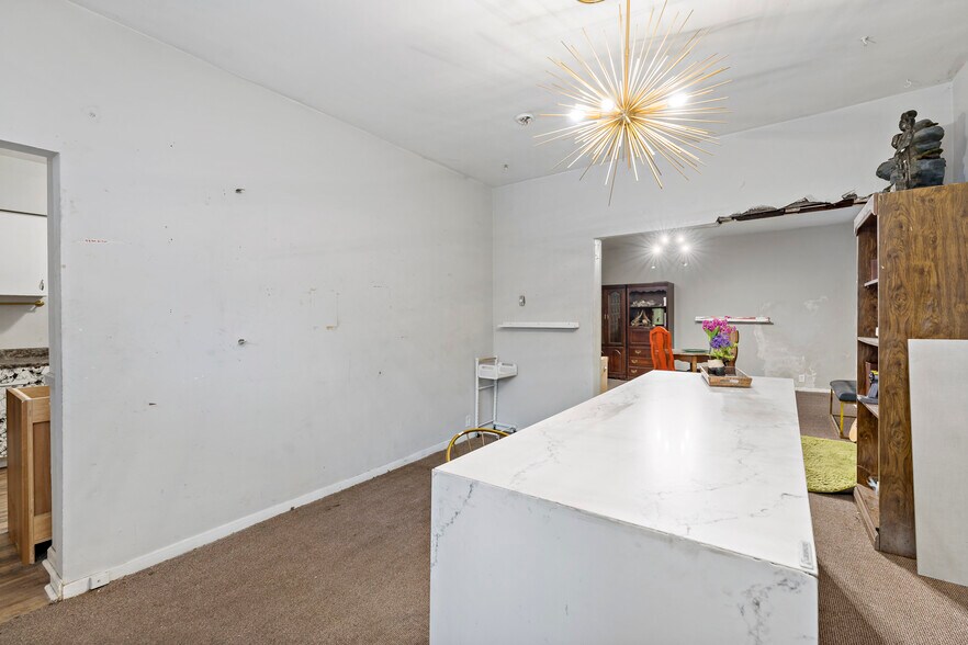 More Photos Of 848 Duss Ave, Ambridge Storefront Retail Residential For Sale