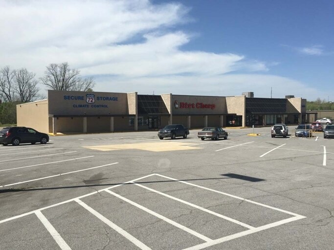 Primary Photo Of 1108 Highway 72 E, Corinth General Retail For Lease