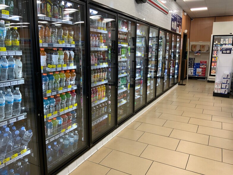 More Photos Of 3435 Minton Rd, West Melbourne Convenience Store For Sale