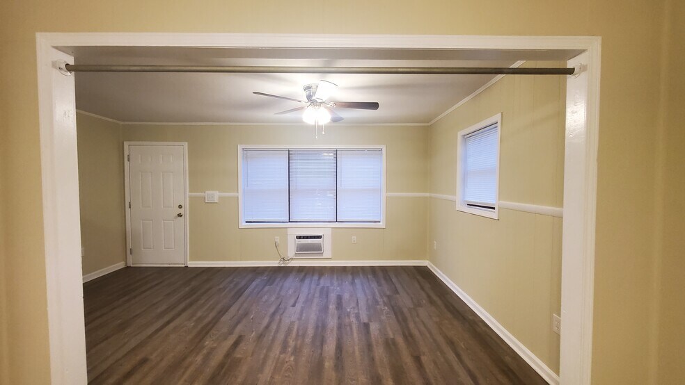 More Photos Of 120 2nd St, Winder Apartments For Sale