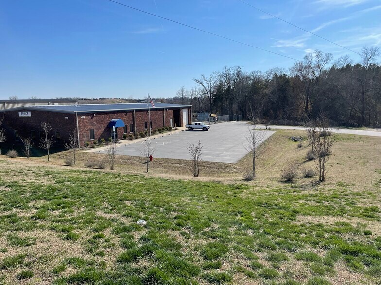 More Photos Of 4950 Stough Rd SW, Concord Flex For Sale