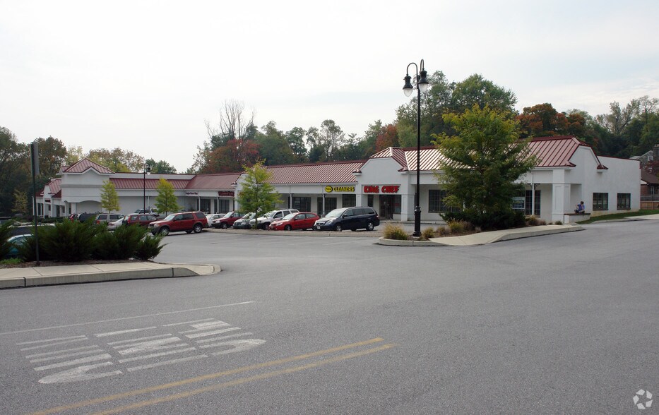 More Photos Of 704 W Nields St, West Chester Storefront For Lease