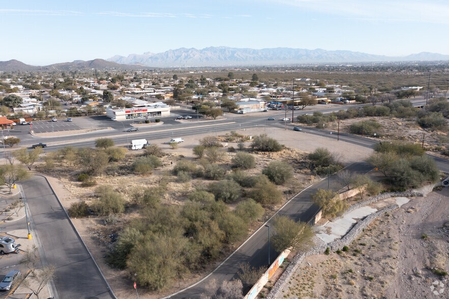 More Photos Of 6500 S Westover Ave, Tucson Unknown For Lease