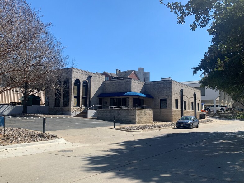 Primary Photo Of 320 Purcey St, Fort Worth Office For Sale