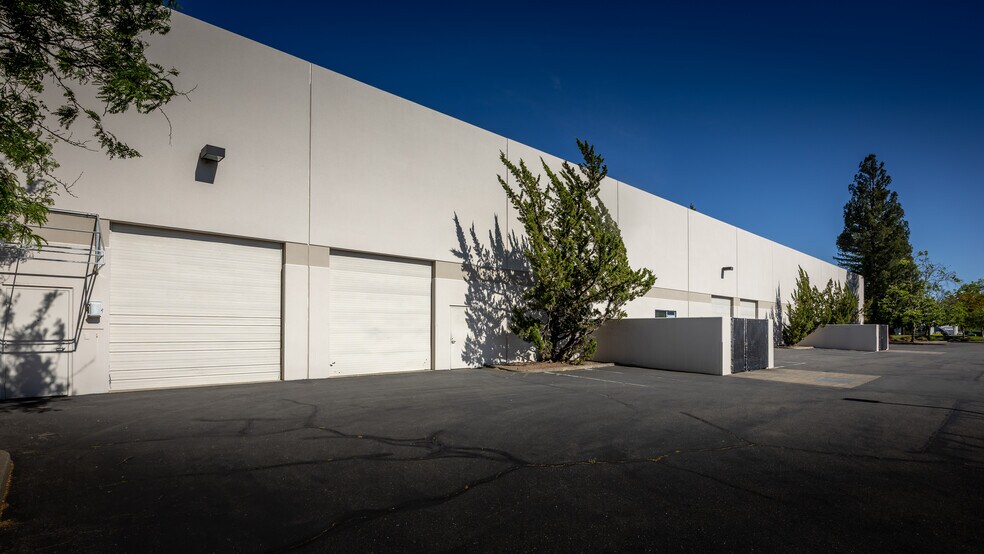 More Photos Of 3601-3645 Westwind Blvd, Santa Rosa Office For Lease