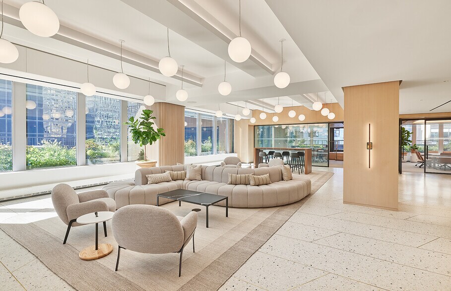 More Photos Of 825 Third Ave, New York Office For Lease