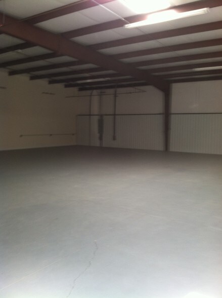 More Photos Of 2354 Pendley Rd, Cumming Warehouse For Lease