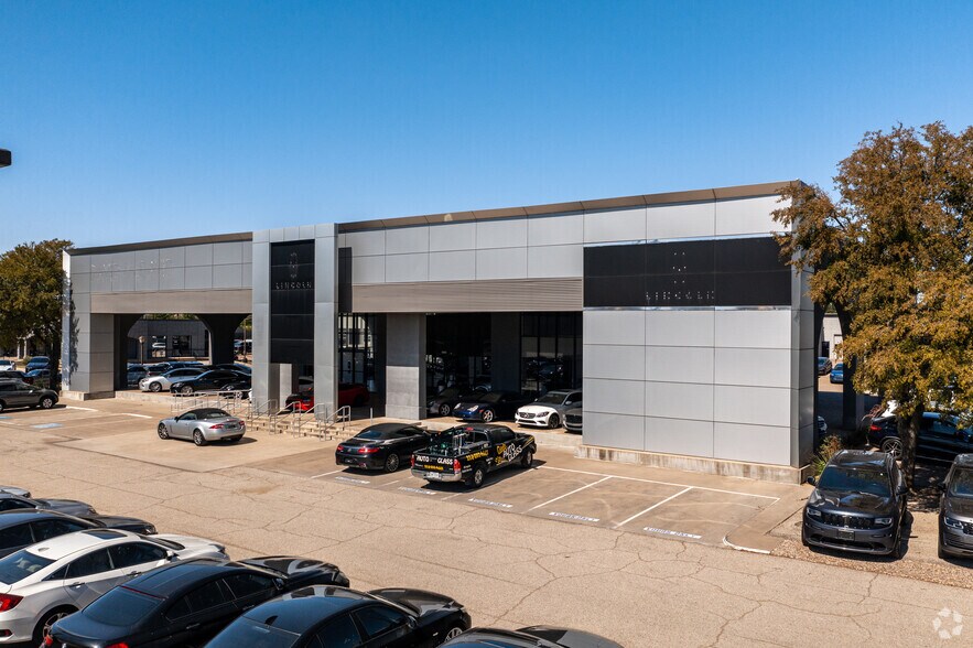 More Photos Of 3333 W Plano Pky, Plano Industrial For Lease