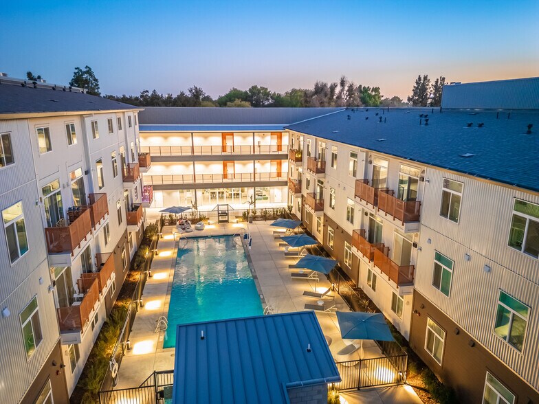 More Photos Of 2500 Cannery Loop, Davis Apartments For Sale