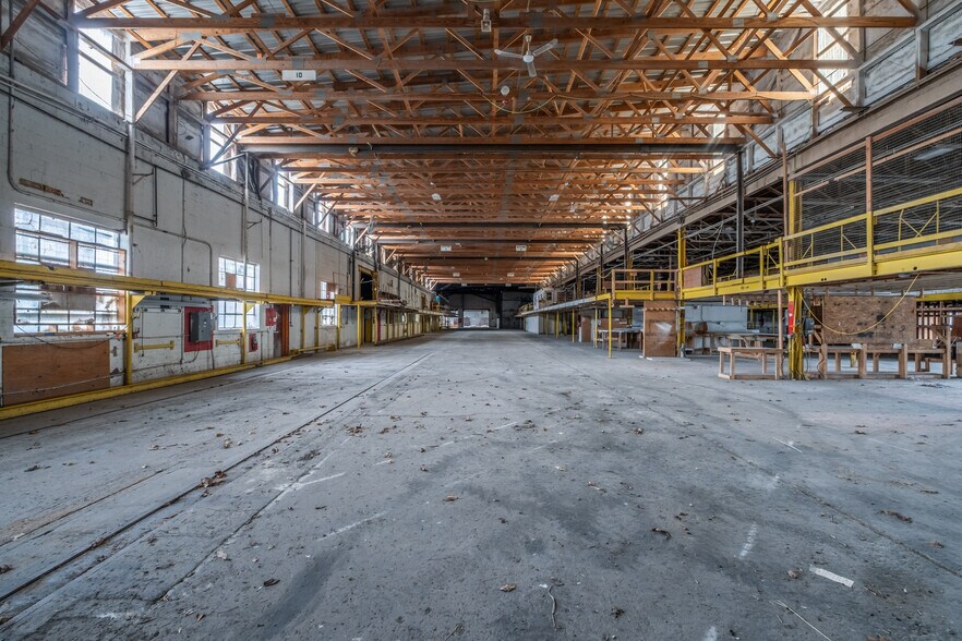 More Photos Of 1910 N Old Trl, Selinsgrove Manufacturing For Lease