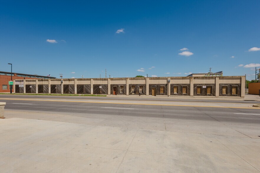 More Photos Of 470 N Seneca St, Wichita Warehouse For Sale