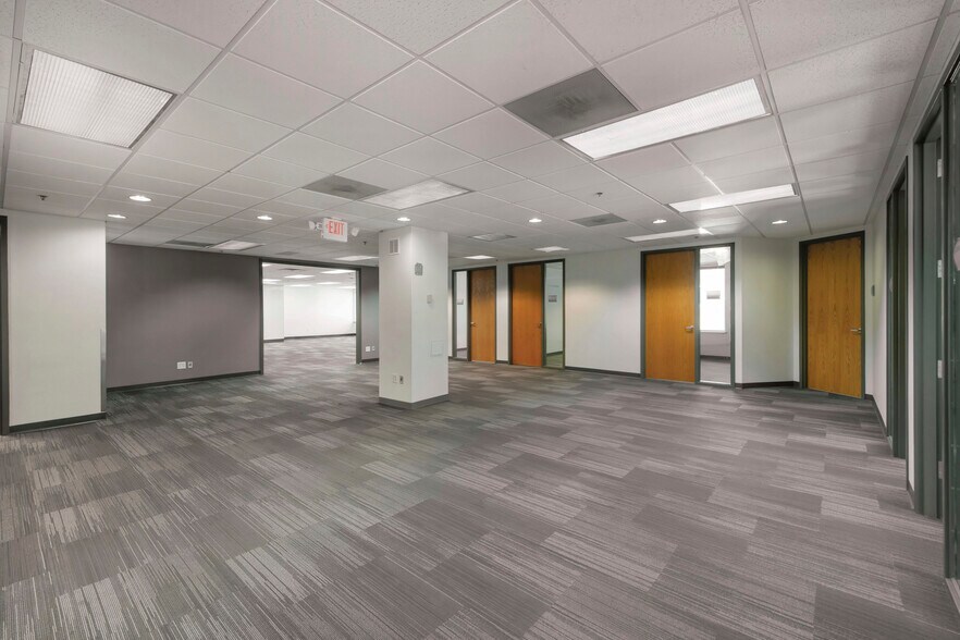 More Photos Of 200 W Franklin St, Chapel Hill Loft Creative Space For Lease