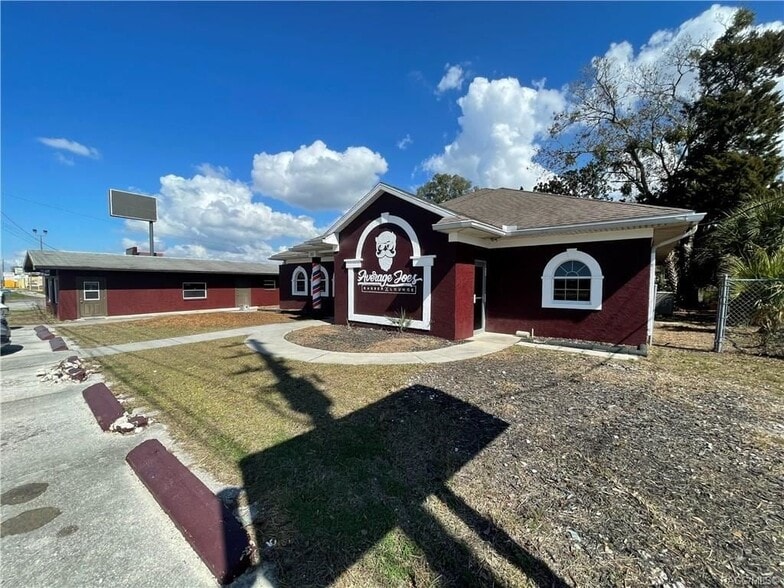 Primary Photo Of 1831 S Suncoast Blvd, Homosassa Freestanding For Sale