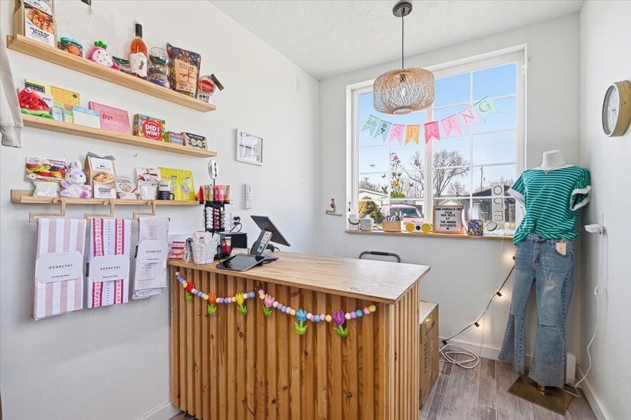 More Photos Of 131 3rd St, Underwood Specialty For Sale