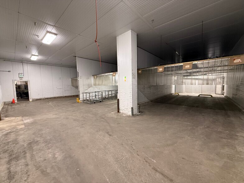 More Photos Of 4001 N American St, Philadelphia Warehouse For Lease