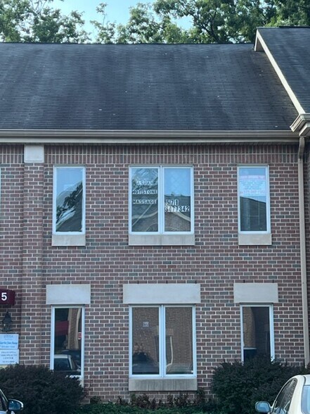 More Photos Of 6155 Fuller Ct, Alexandria Office For Sale