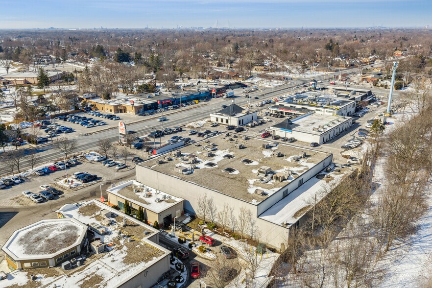 More Photos Of 3920 Dougall Ave, Windsor Storefront For Sale