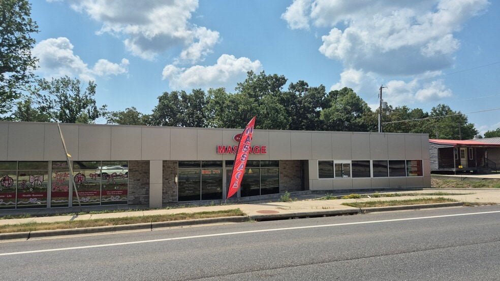 More Photos Of 5401 Central Ave, Hot Springs National Park General Retail For Sale