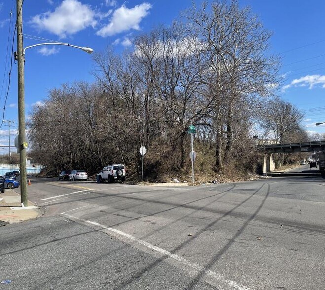 More Photos Of 990 W Tabor Rd, Philadelphia Land For Sale