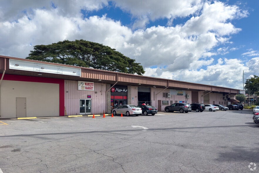 More Photos Of 98-820 Moanalua Rd, Aiea Storefront For Lease