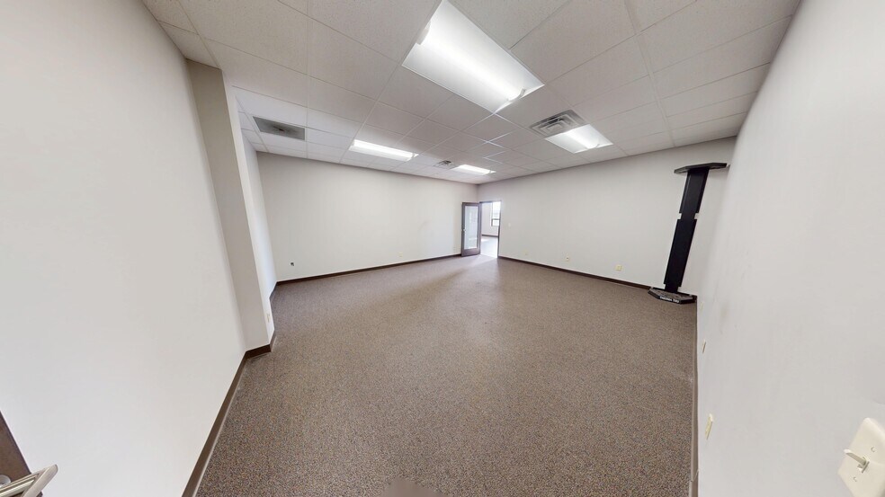 More Photos Of 5522 Aurelius Rd, Lansing Warehouse For Lease