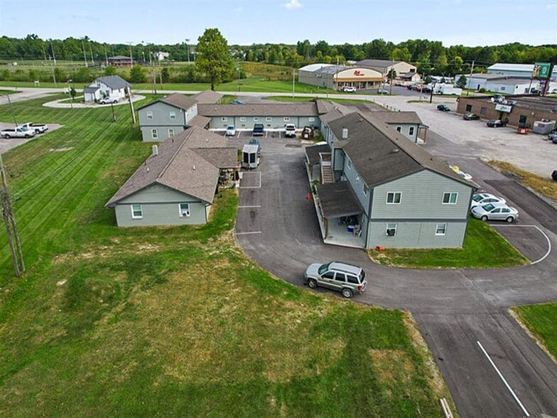 More Photos Of 10705 E Us-136, Indianapolis Apartments For Sale
