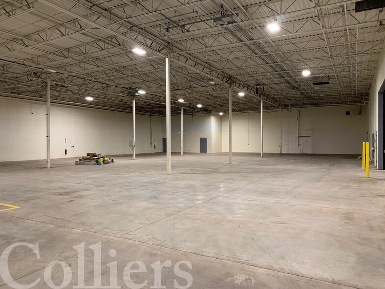 More Photos Of 11193 W Emerald St, Boise Distribution For Lease