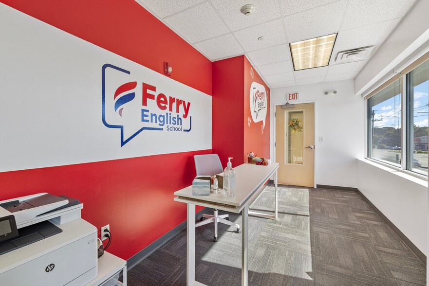 More Photos Of 251-255 Andover St, Peabody Storefront For Lease