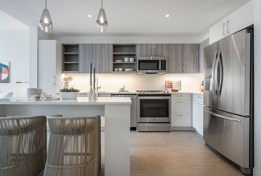 More Photos Of 165 Main St, Cambridge Apartments For Lease