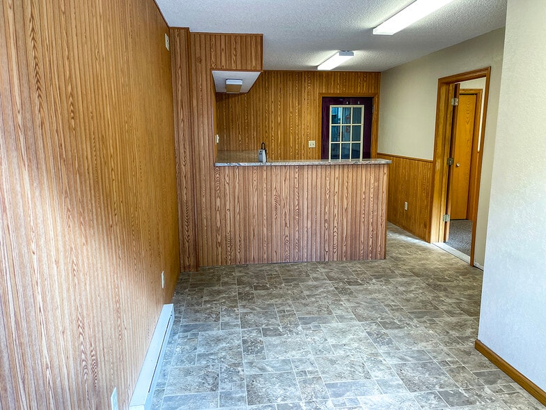 More Photos Of 459 Southgate Dr, Tomahawk Industrial For Sale