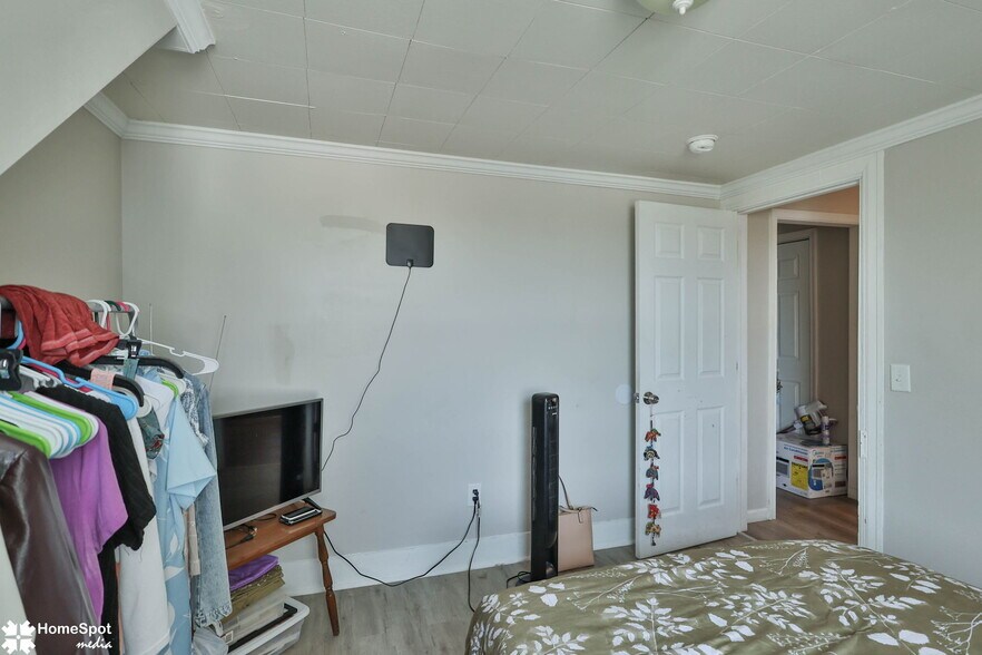 More Photos Of 1337 Washington St, Easton Multifamily For Sale