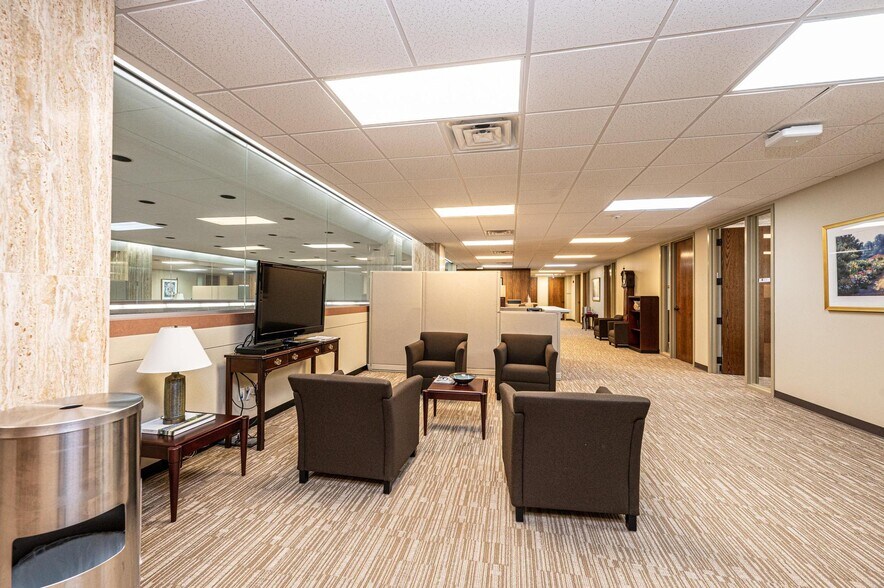 More Photos Of 200 1st Ave NW, Hickory Office For Sale