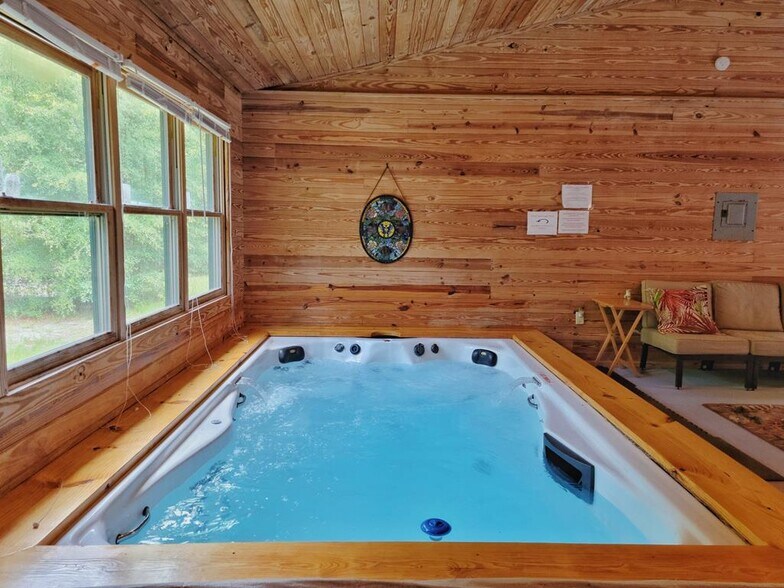 More Photos Of 9545 178th St, Mc Alpin Specialty For Sale